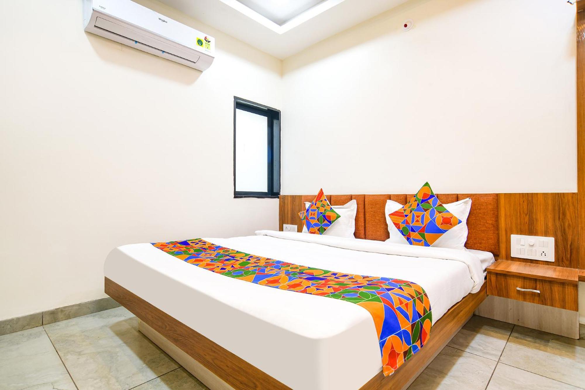 Fabhotel Shree Nakoda Paradise Ujjain Extérieur photo